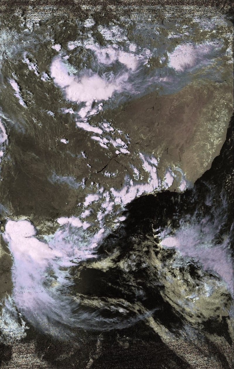 Quadrifilar Antenna for NOAA APT Satellites